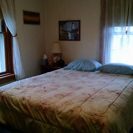 Fish & Loaves Bed And Breakfast Numidia Экстерьер фото