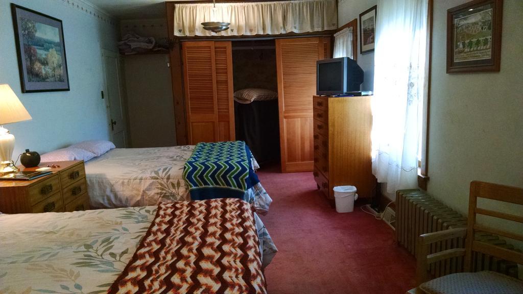 Fish & Loaves Bed And Breakfast Numidia Экстерьер фото