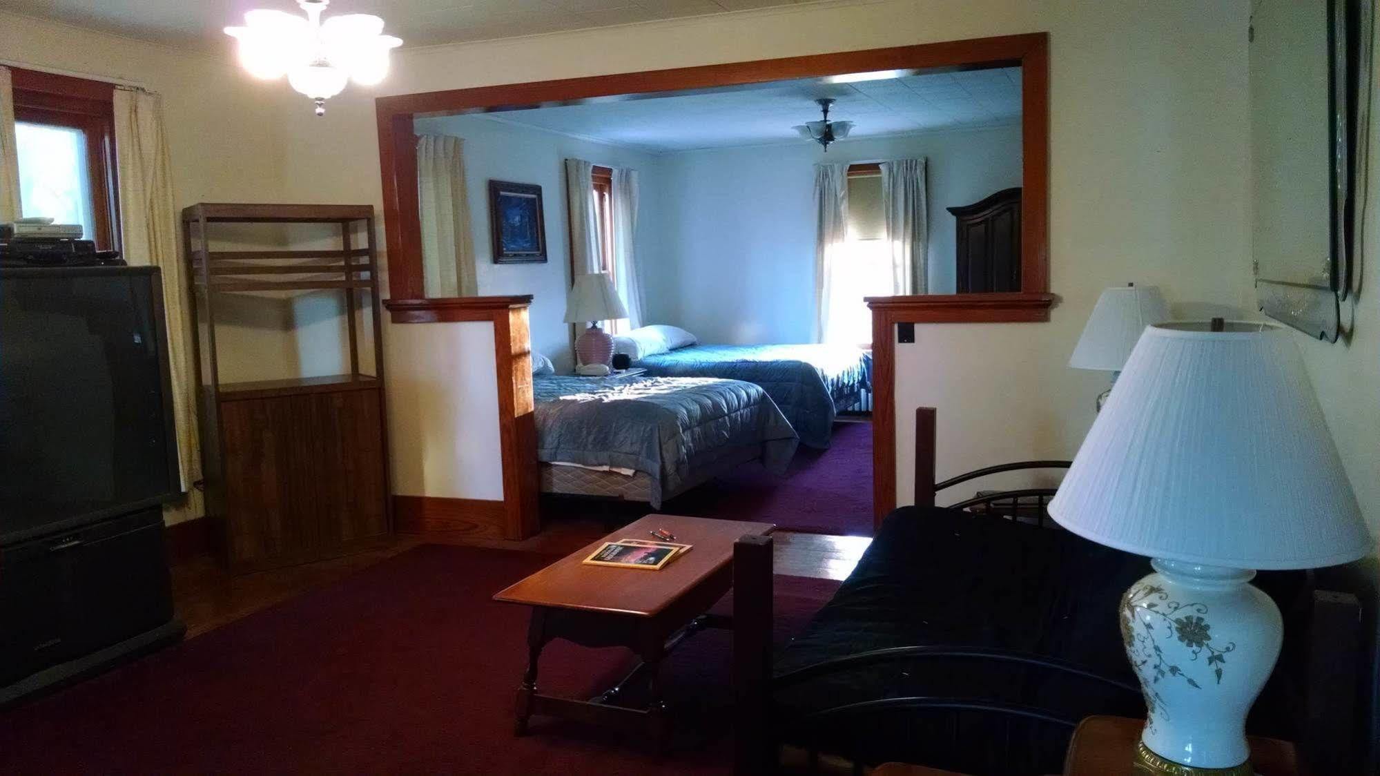 Fish & Loaves Bed And Breakfast Numidia Экстерьер фото