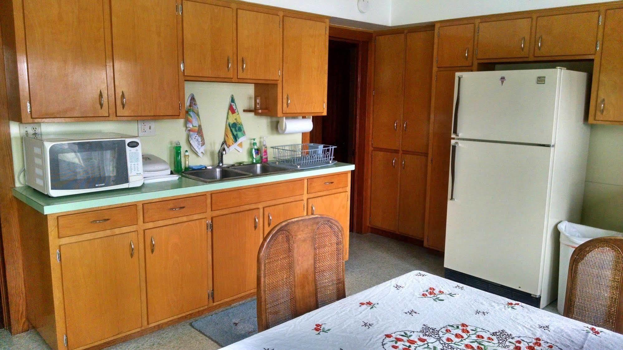 Fish & Loaves Bed And Breakfast Numidia Экстерьер фото